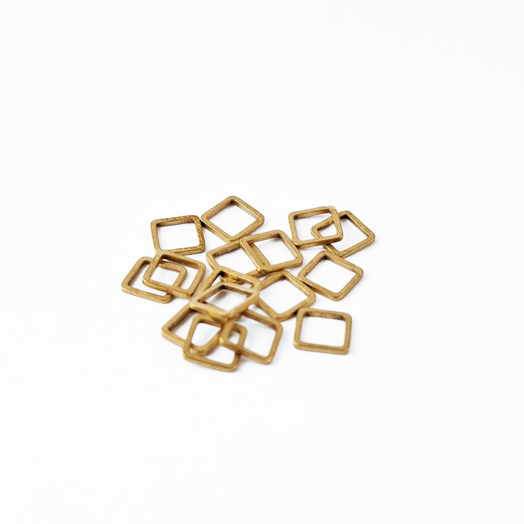 20x Anneau fermé carré (6mm)