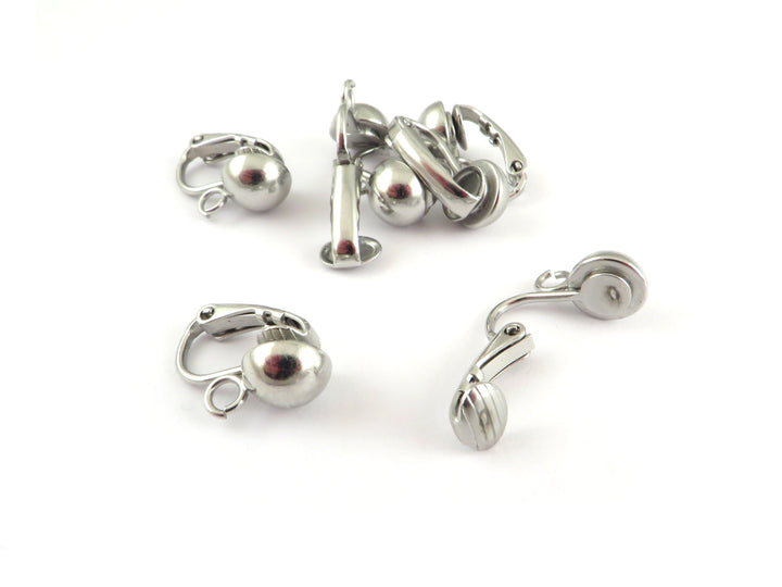 2x Clip d'oreille support pour oreille non percée laiton plaqué titane (B-034)