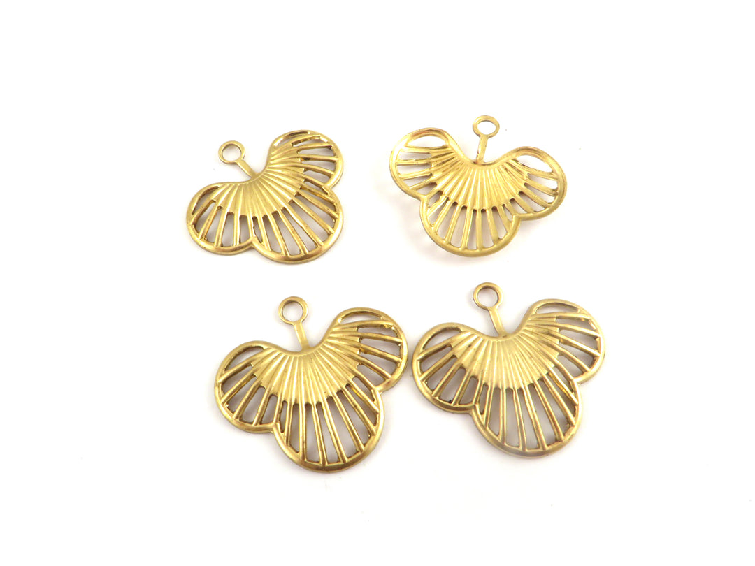 2x Breloque goutte ajourée vintage (22mm x 24mm) V-143