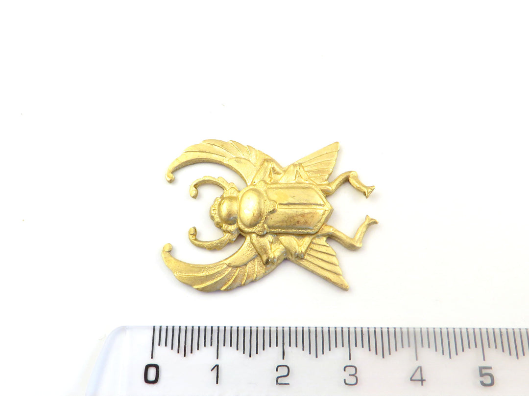 1x Estampe scarabée égyptien (26mm x 35mm) CH-104