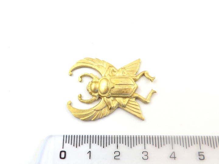 1x Estampe scarabée égyptien (26mm x 35mm) CH-104