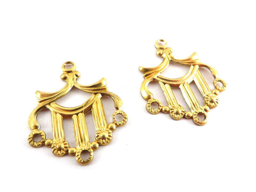 4x Connecteur chandelier Art Nouveau filigrane (23 mmx19mm) V-097