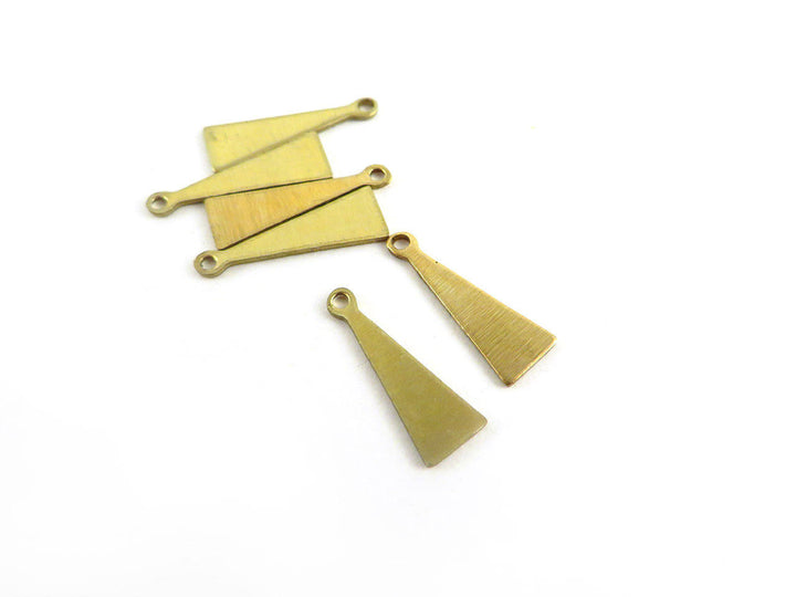 4x Breloque triangle 1 œillet (15mm x 5mm) PP-054