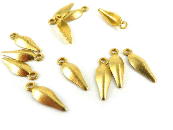 18x Breloque goutte pliée (12mm x 4mm) PV-089