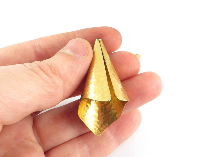 1x Cône pompon perle martelé (23mm x 50mm) PV-194