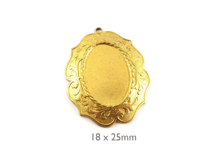 1x Breloque support cabochon camé 18x25 (45mm x 35mm) M-007
