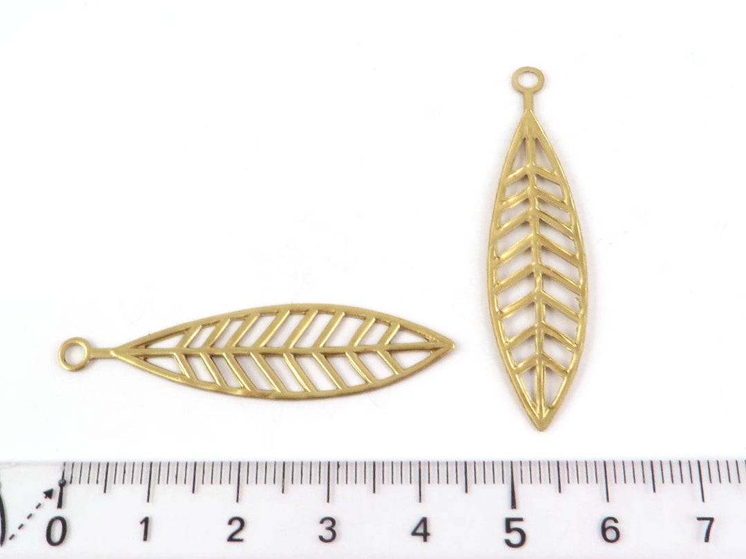2x Breloque feuille (47mm x 12mm) CH-048