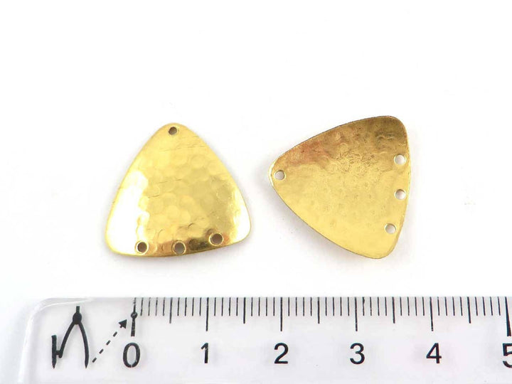 4x Breloque triangle bombé lisse ou martelé (20mm x 21mm) PV-021/PV-095/PV-111