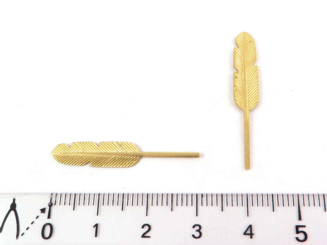 6x Breloque plume (32mm x 5mm) CH-064