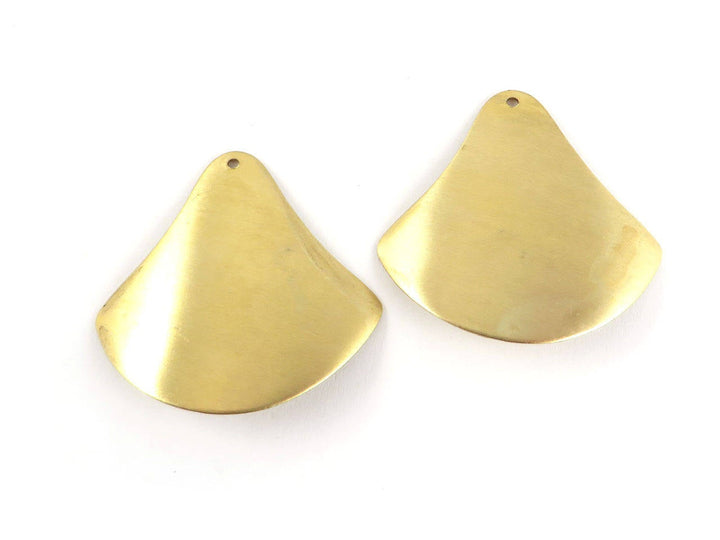 2x Pendentif triangle éventail (37mm x 39mm) PV-023