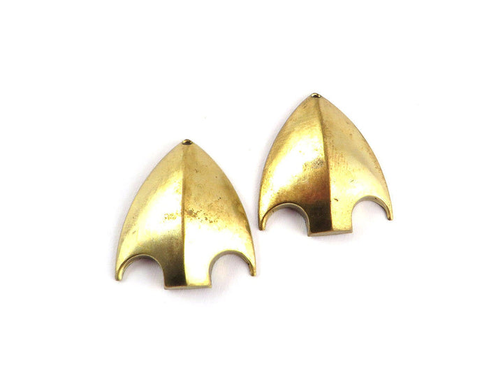 4x Breloque pointe flèche fleur de lys (20mm x 22mm) CH-076