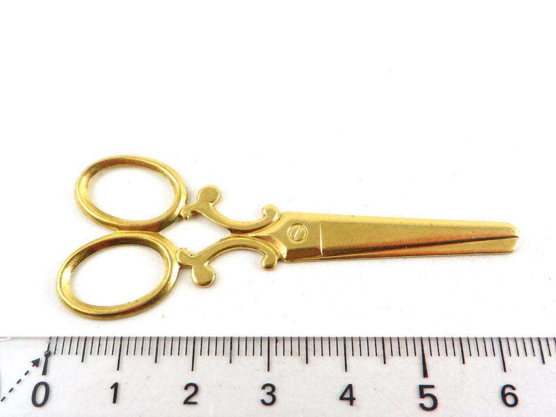 1x Pendentif paire de ciseaux vintage (65mm x 26mm) CH-080