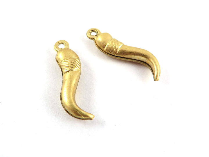 6x Breloque piment griffe dent corne chili (5mm x 18mm) CH-071