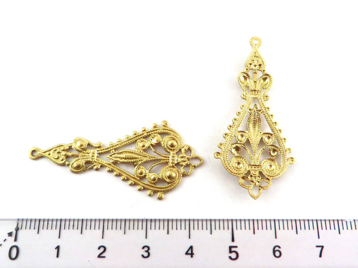 2x Connecteur goutte filigrane fleur de lys (43mm x 20mm) V-090