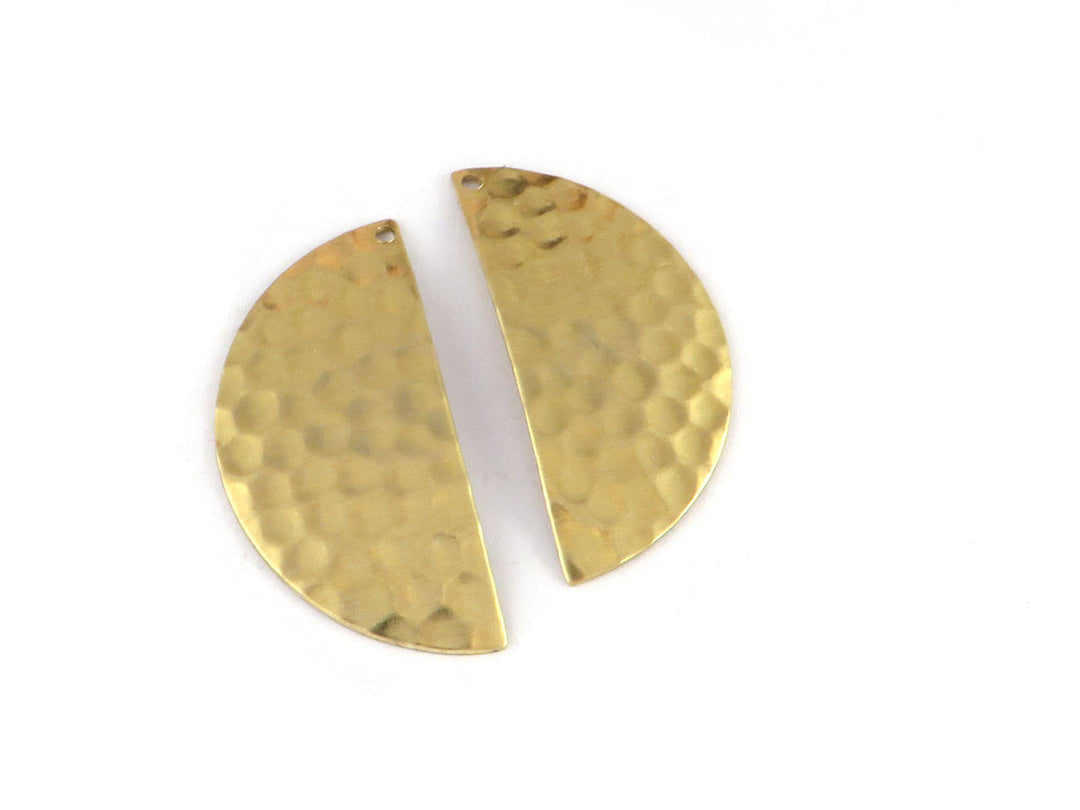2x Breloque demi-lune bombé martelé (15mm x 32mm) PV-232