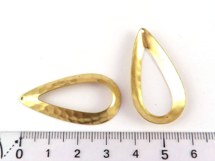 2x Breloque goutte ajourée martelée (19mm x 37mm) PV-223