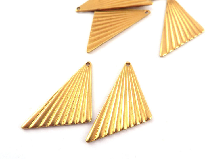 6x Breloque triangle éventail strié Art Déco (25mm x 18mm) PV-250