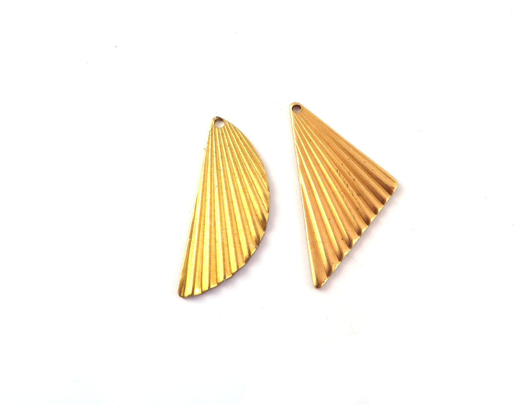 6x Breloque triangle éventail strié Art Déco (25mm x 18mm) PV-250