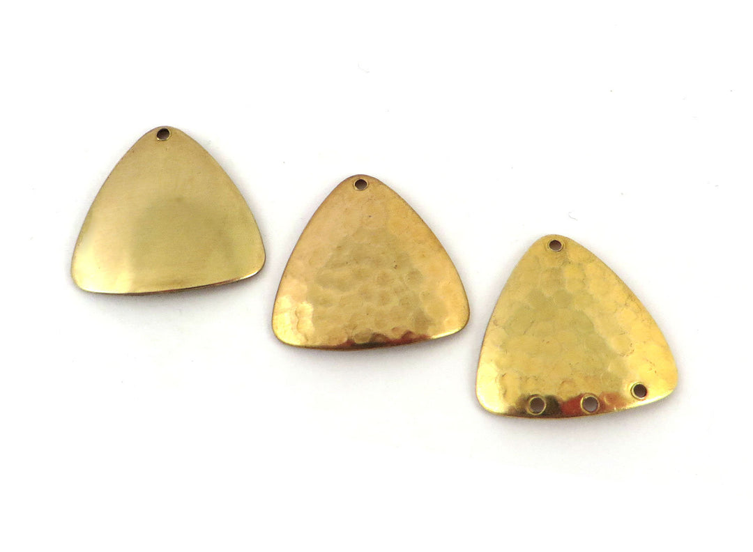 4x Breloque triangle bombé lisse ou martelé (20mm x 21mm) PV-021/PV-095/PV-111