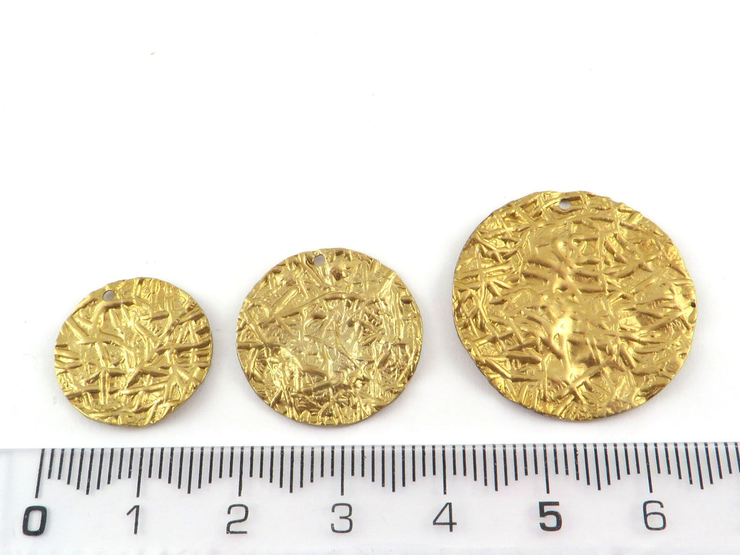 4x Breloque disque chiffonné texturé (16, 19, 21, 25mm) PV-264