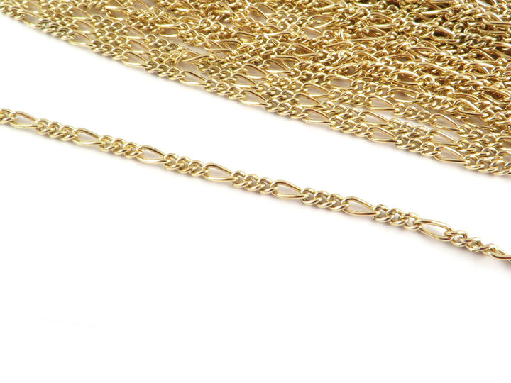 Chaîne figaro soudée 2.1mm, fil de 0.5mm - Laiton brut couleur dorée