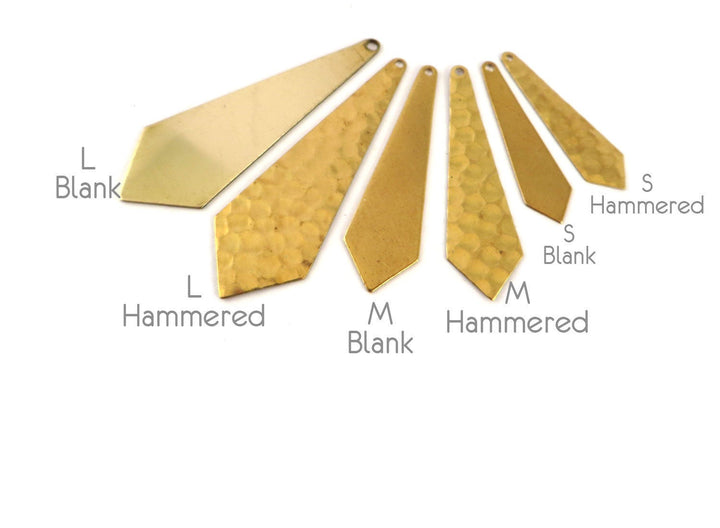 2x Breloque cravate lisse ou martelée (3 tailles)