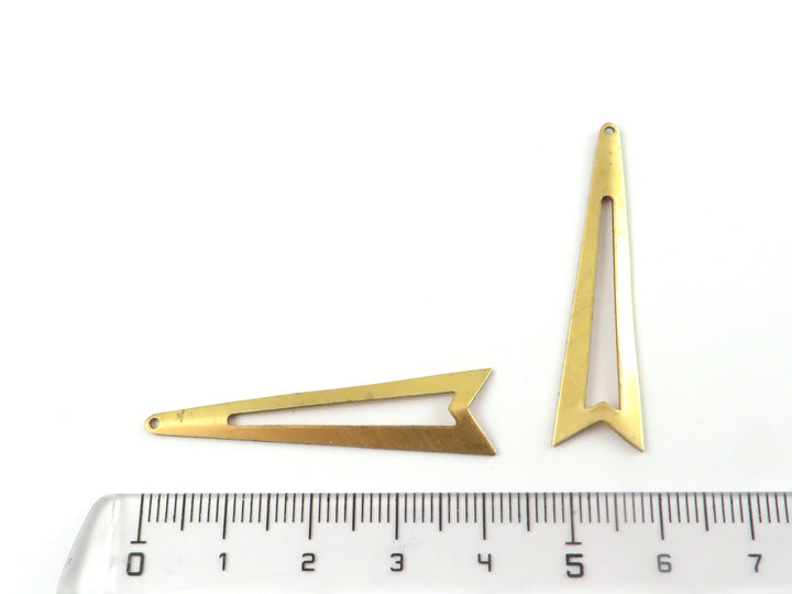 2x Breloque triangle ajouré plié (10mm x 42mm) PP-408