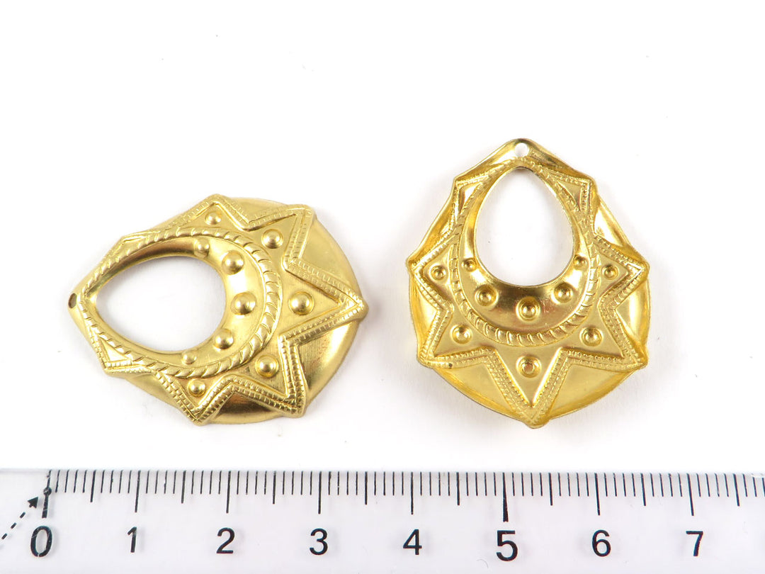 4x Breloque goutte décorée ethnique (27mm x 35mm) PV-187