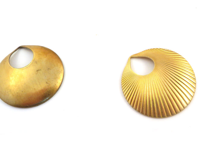 2x Breloque goutte ajourée vierge ou striée (28mm x 30mm) PV-302/PV-303
