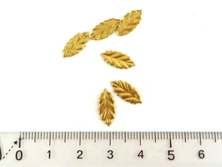 12x Breloque feuille de houx (13mm x 6mm) CH-023
