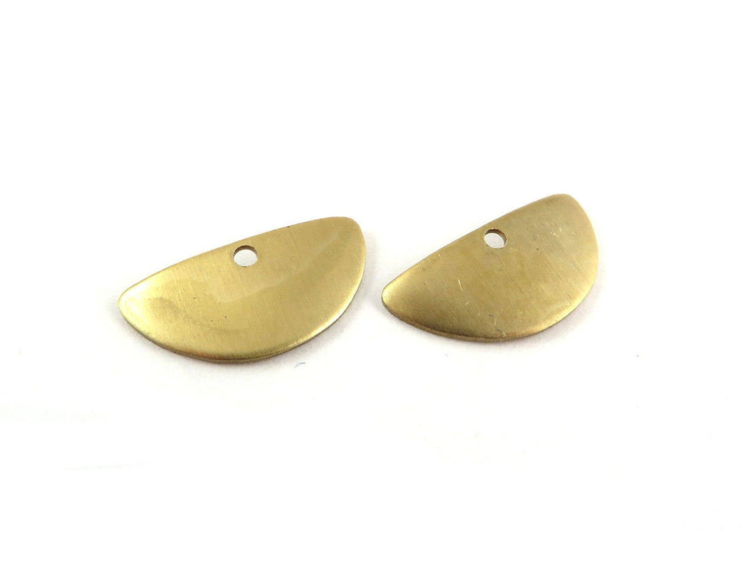 10x Breloque demi-lune bombé (7mm x 15mm) PP-191