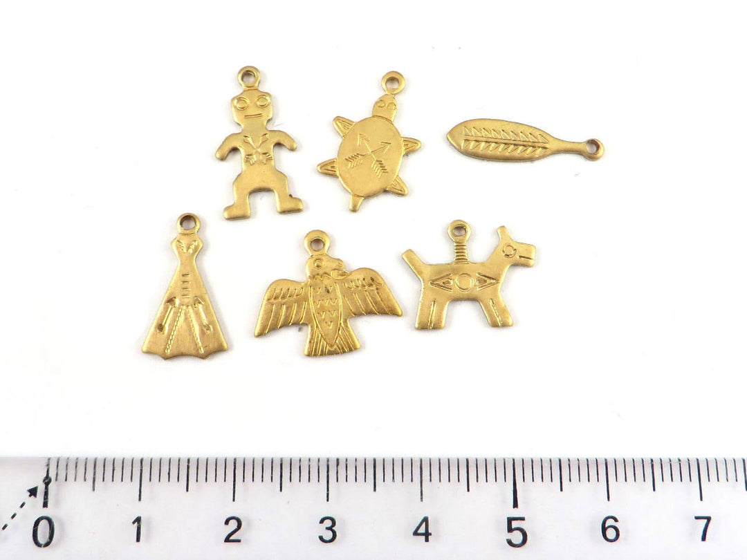 6x Breloque ethnique (tipi homme tortue plume aigle chien) CH-049