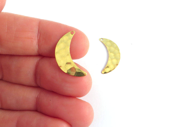 6x Breloque croissant de lune martelé (10mm x 21mm) PV-230