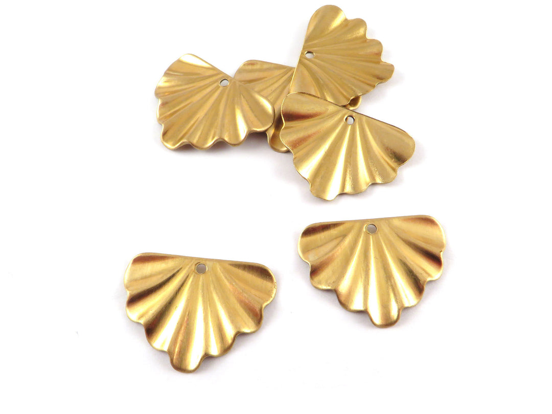 2x Breloque demi-lune éventail drapé vintage (17mm x 23mm) PV-289