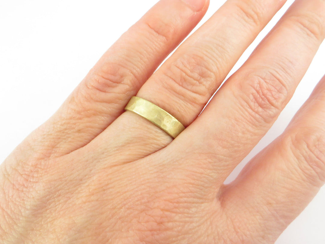 1x Bague anneau fermé martelé minimaliste(taille 5, 6, 7, 8) BG040